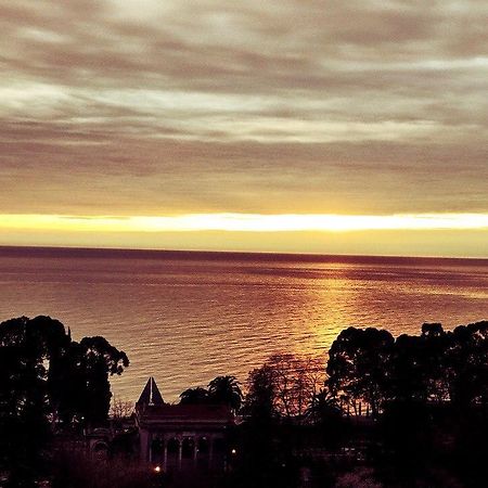 Sunset Guest House Gagra Exterior photo