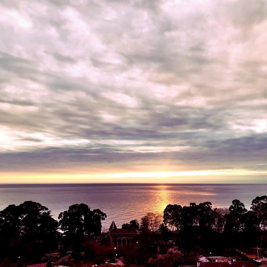Sunset Guest House Gagra Exterior photo